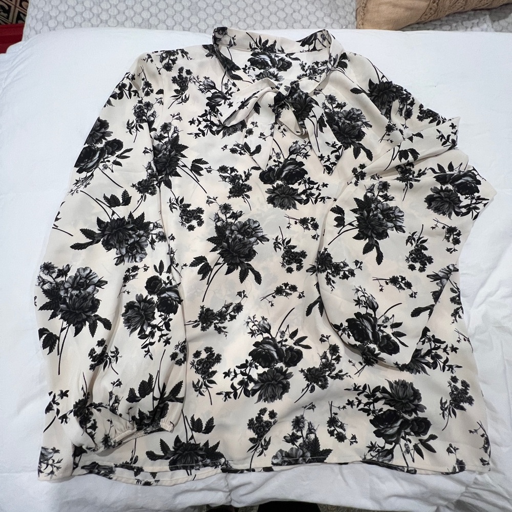 Floral Black and White Women's Top